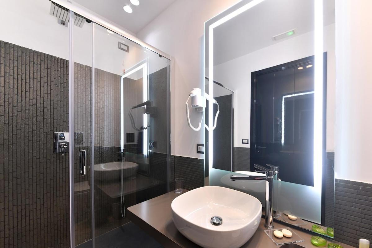 Domus 42 Hotel Napels Kamer foto